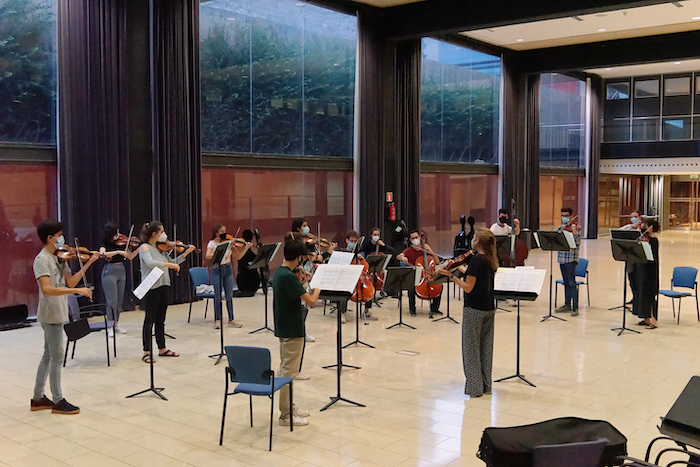 Jóvenes músicos canarios reciben clases magistrales en el Auditorio Alfredo Kraus